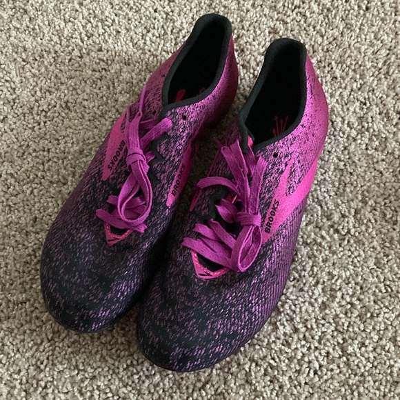 NWOT Brooks Mach 19 Spikes Running Track Shoes Women Sz 9 Medium - Picture 1 of 4